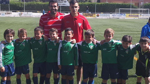El Prebenjamí A del Club Esportiu Pla d'Urgell, entrenat per Jordi Costa portada