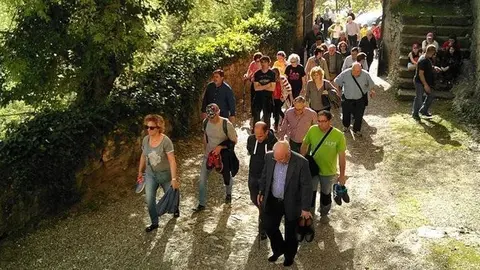 Cubells celebra el Romiatge a la Mare de Déu de Salgar