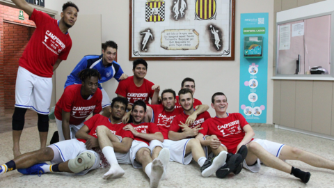 L'equip Sènior del Club Bàsquet Mollerussa