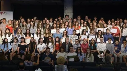 Imatge dels finalistes en el certamen Ficcions