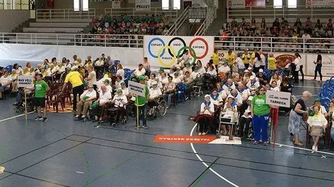 Els participants en els Jocs Olimpics de la Gent Gran a Agramunt