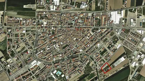 Ubicació del nou institut al costat de la llar d'infants El Niu