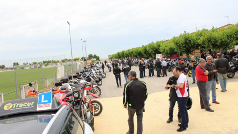 Imatge del punt de trobada de la IX Trobada de Motos de Miralcamp