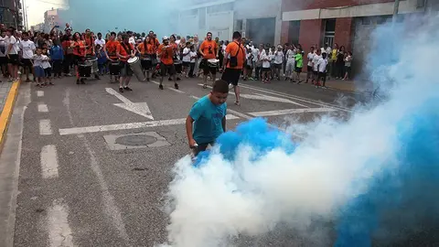 El grup Tabalats condueix la Rua del CFJ Mollerussa pels carrers de la ciutat