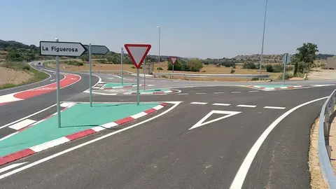 Imatges de les millores de seguretat viària a les cruïlles de tres pobles del terme de Tàrrega