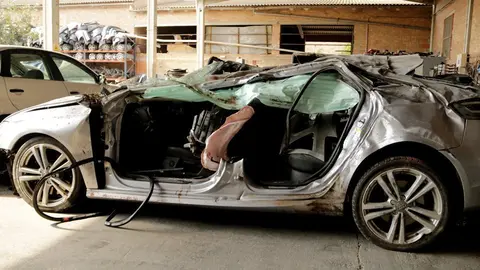 Estat en el qual va quedar vehicle on han mort tres joves a Balaguer