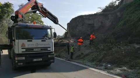 Treballs de neteja de l'antic molí medieval de Térmens