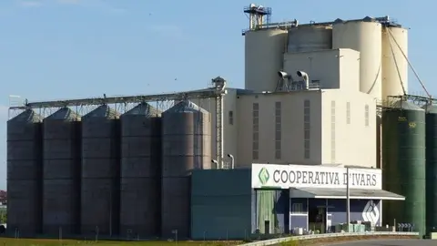 Planta de fabricació de pinsos de la Cooperativa d'Ivars a Torregrossa
