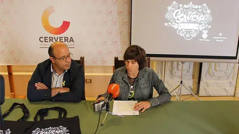 Ramon Royes, i la regidora de Promoció Econòmica, Ainhoa Barrionuevo