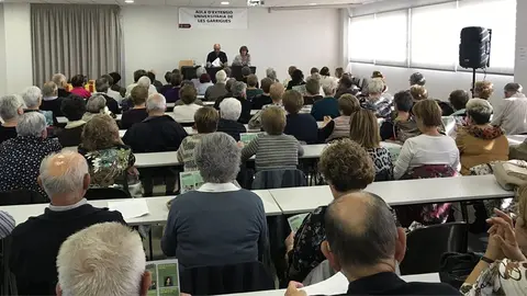 XavierBosch en el marc del actes del centenari de la Biblioteca Marqués d'Olivart
