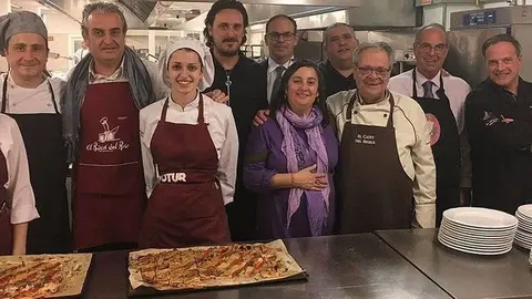 Alumnes profesors de l'Eschotur i les societats gastronómiques