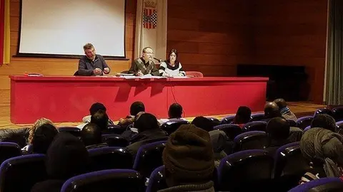 L'assemblea de FICA-UGT Terres de Lleida i els treballadors d'Axparia, Grupo Jorge
