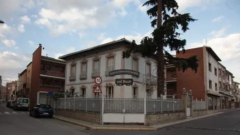 Imatge de l'Institut Mollerussa a l'edifici de Cal Duch