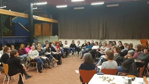 Una de les sessions de formació del projecte 'Etapa Educativa 0-6'