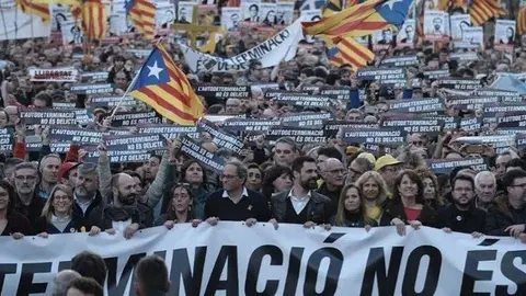 La manifestació l'encapçalaben el president, Quim Torra, i el president del Parlament, Roger Torrent,
