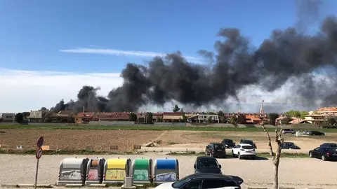 La columna de fum vista des de Mollerussa - Alba Grañó