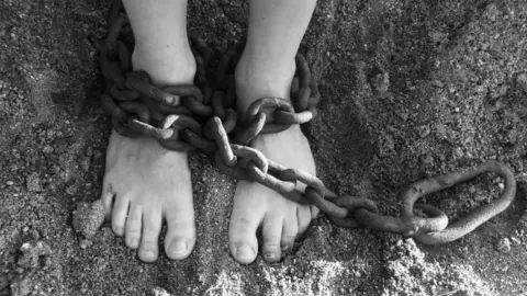 Víctimes 'invisibles' del tràfic de persones per explotació criminal 1