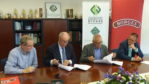 Acte de signatura del conveni, Josep Pont, Josep Coll, Joan Fortuny i Antoni Pané