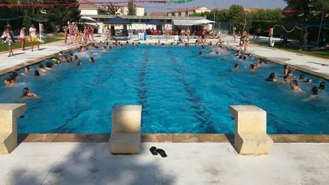 Imatge de les piscines de Linyola