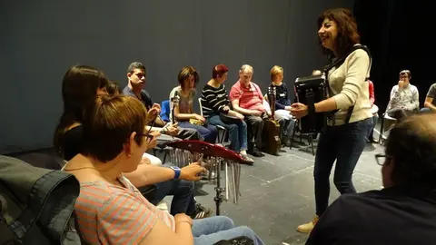 Els participants d''Un matí de concerts' de l'OJC al Teatre l'Amistat - OJC