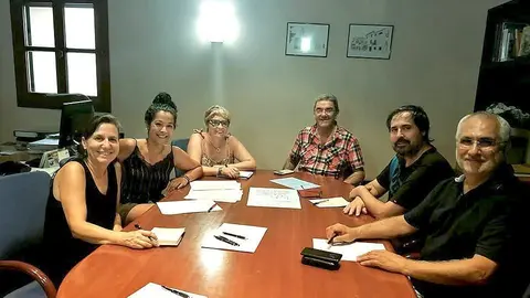 Reunió dels membres de Mascançà i de l'Ajuntament Vilanova Bellpuig