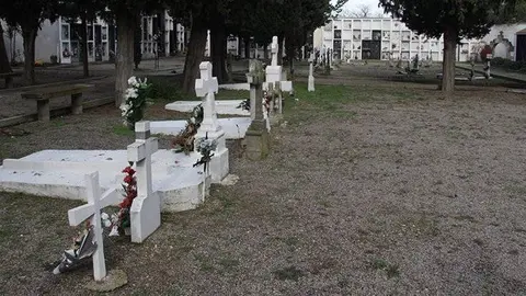 Al Cementiri de Bell-lloc es va localitzar una fossa de la Guerra Civil