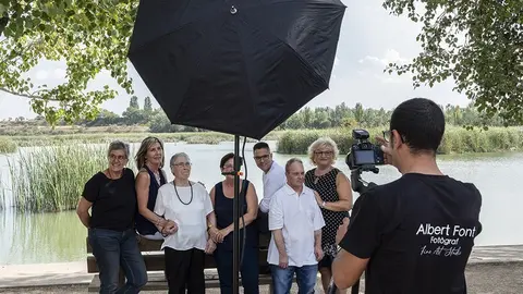 Albert Font, dones de Vila-sana i persones d'ACUDAM a l'Estany