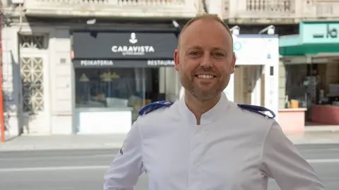 mateu capçalera