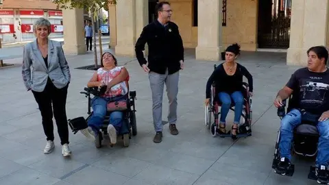 Laura Sarri, Jon Jiménez i Cristina Puigventós, acompanyats de Maarc Solsona