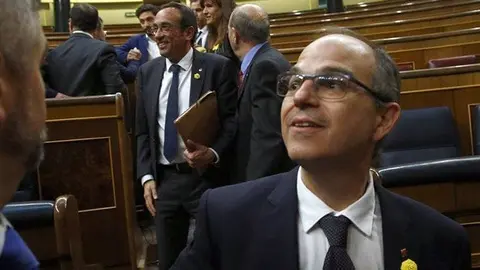 Els diputats de JxCat Jordi Turull i Josep Rull, sortint de l'hemicicle del Congrés després de la sessió de constitució del 21 de maig del 2019. (Horitzontal)