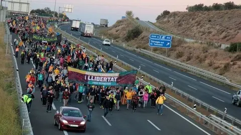 La La Marxa per la Llibertat lleidatana ocupa l'A-2 a Fonolleres