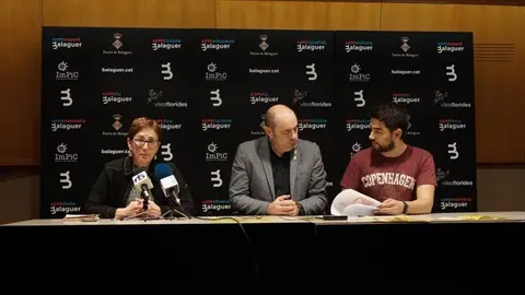 El Paer en Cap de Balaguer, Jordi Ignasi Vidal, amb Kevin  Bruque i  Mercé Chiapella