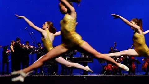 L'espectacle multidisciplinari #Bachendansa va clausurar la capitalitat cultural de Cervera
