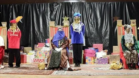 Les tres Reines d'Orient a l'escenari del poliesportiu de Belianes