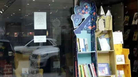 Llibreria Argonauta1