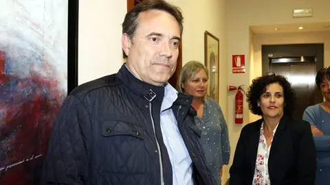 Pla mitjà de l'alcalde d'Almacelles, Josep Ibarz, en una imatge d'arxiu. (Horitzontal)