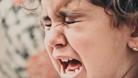 infant plorant