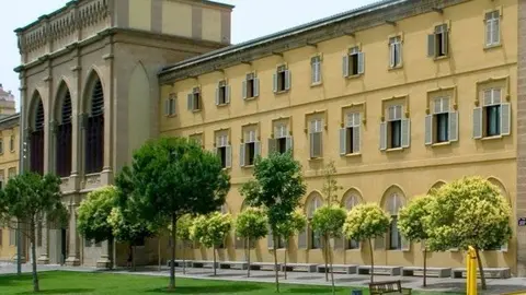 Fotografia de la part frontal del rectorat de Lleida