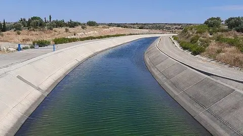 Canal Segarra - Garrigues al seu pas pel terme municipal de Tàrrega