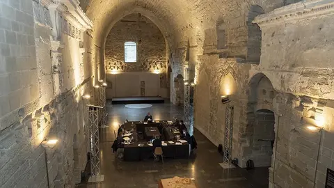 <p>Reunió del&nbsp;Consorci del turó&nbsp;a la Canonja de la Seu Vella.&nbsp;Foto:&nbsp;Javi Martín</p>
