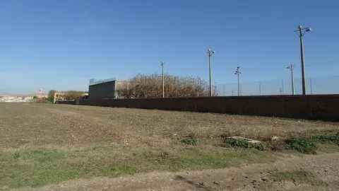 Finca per ampliar la zona esportiva del Poal