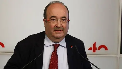 El president del grup del PSC-Units, Miquel Iceta, en roda de premsa al Parlament. Imatge del 15 de gener de 2021. (Horitzontal)