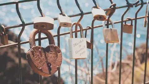 martha-dominguez-de-gouveia- amor candaus unsplash