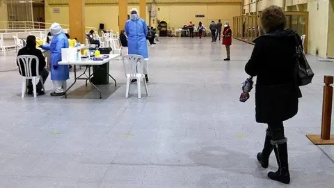 Cribratge massiu als Pavellons Firals de Mollerussa a les persones de les meses electorals del 14-F