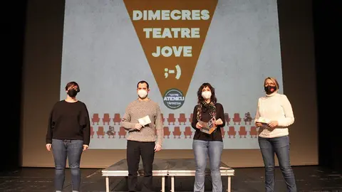 Presentació dels nous cicles a l'escenari del Teatre Ateneu