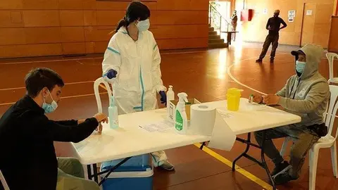 Cribratges als treballadors temporers a Aitona @Territoriscat