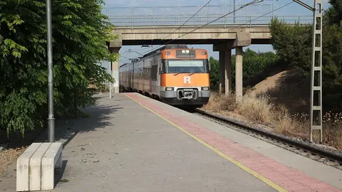 Un tren en l'arribada a l'estació de Golmés @JosepA.Pérez