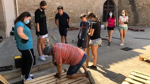 Els nois i noies que participen en el camp de treball de les Borges Blanques @Ajuntament