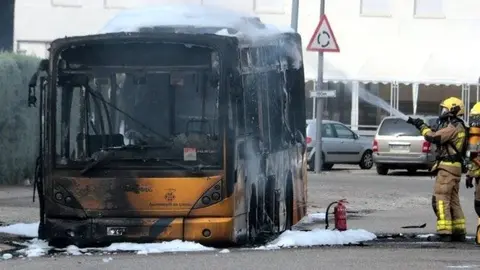 Incendi en un bus urbà de Lleida.