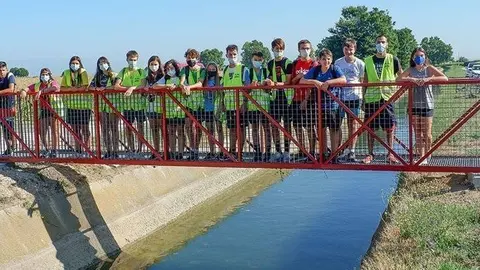 Els nois i noies del camp de treball Fet a Jova del palau d'Anglesola @JosepAPérez
